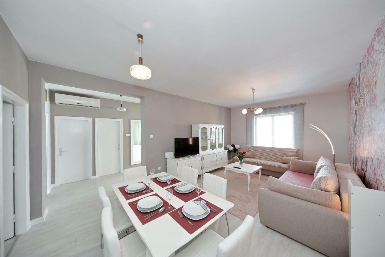 Hacienda Mia With Pool,Bbq,Free Parking Zadar Exterior foto